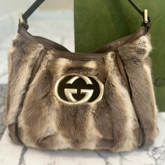 Gucci brit hobo bag in fur - Picture 13 of 13